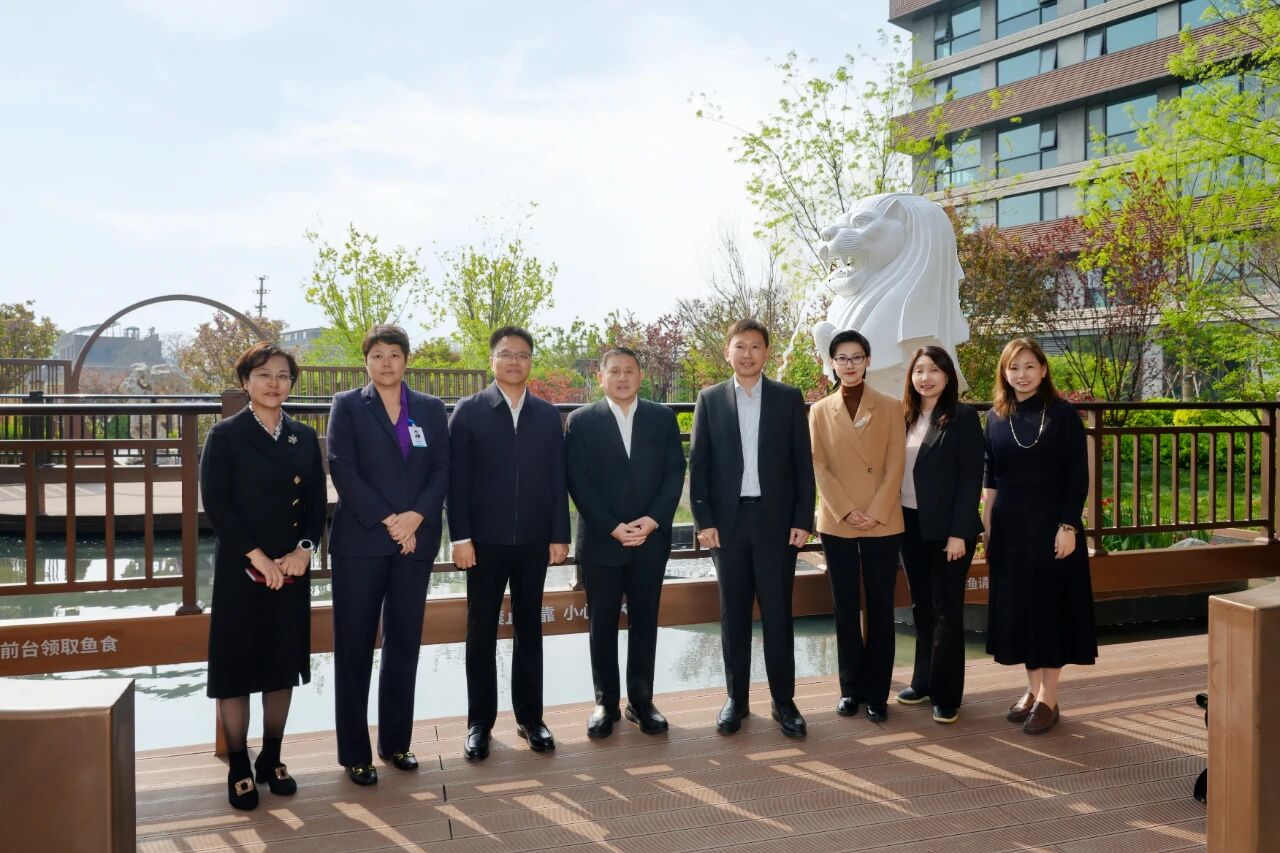 Minister of the Ministry of National Development of Singapore, Mr. Sng Chee Tat, and his entourage visited Tianjin Pan Pacific Health City for inspection and guidance.