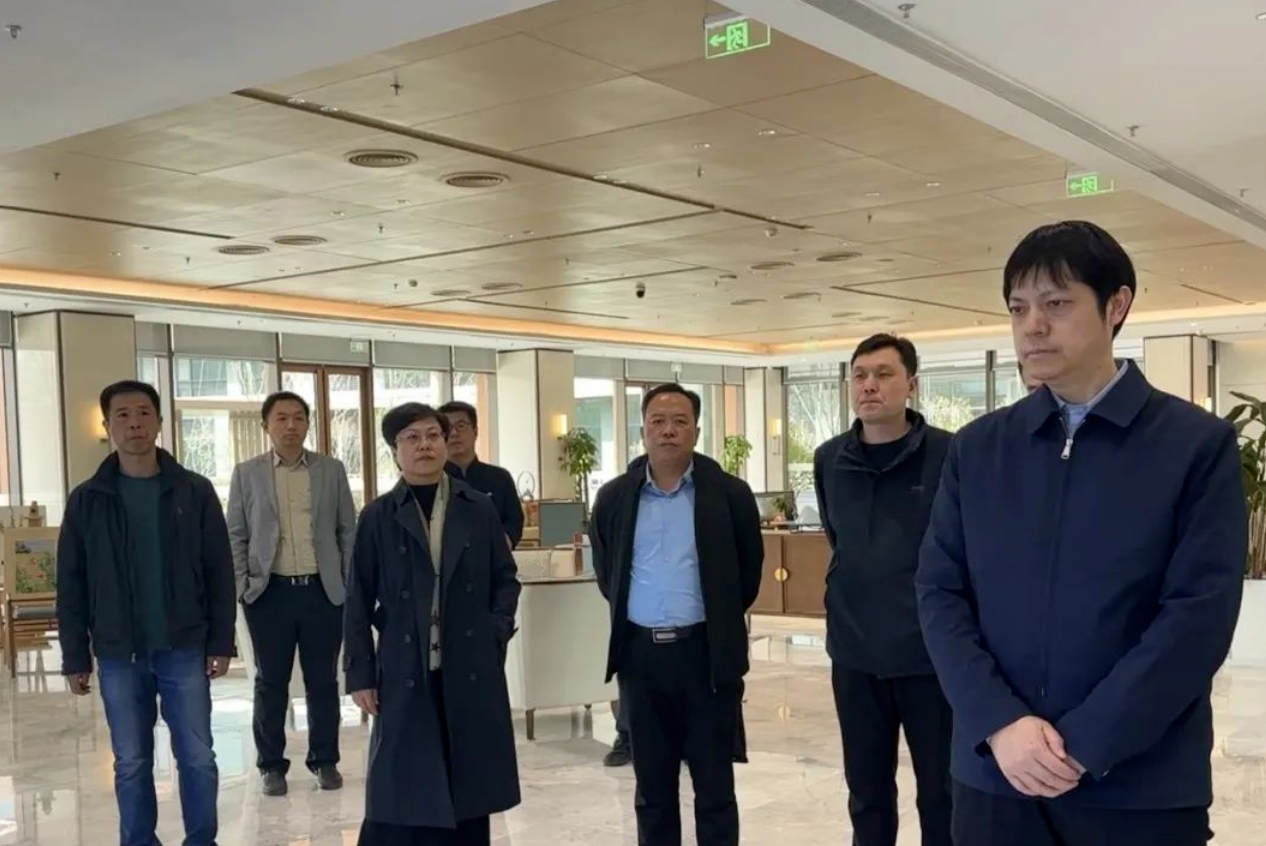 Leaders from the Tianjin Civil Affairs Bureau and the Handan Municipal Party Committee visited Perennial Health for research and guidance